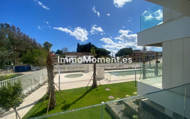 Resale - Apartment - Marbella - Elviria