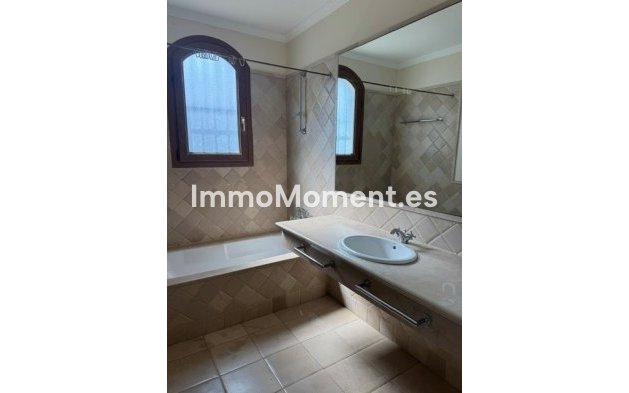 Revente - Maison mitoyenne - Estepona  - New Golden Mile