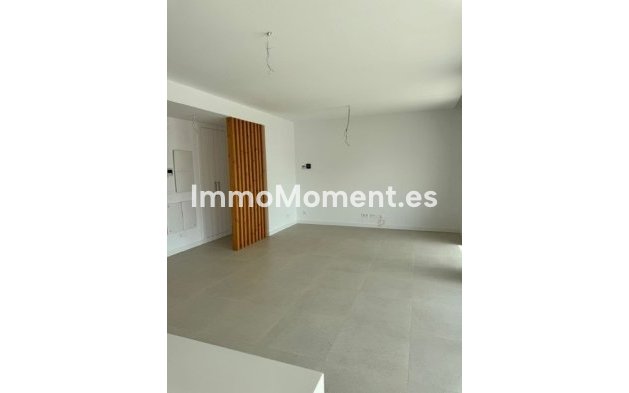 Reventa - Villa independiente - Estepona  - Atalaya