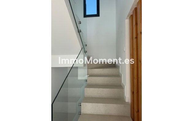 Reventa - Villa independiente - Estepona  - Atalaya