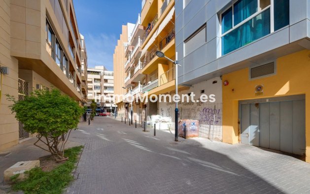 Resale - Apartment - Torrevieja - Torrevieja Centro