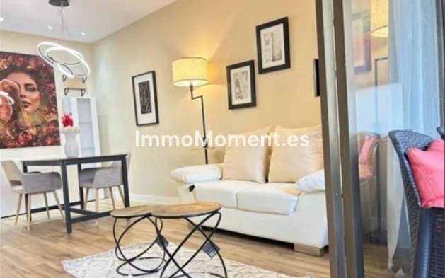Resale - Apartment - Marbella - Nueva Andalucía