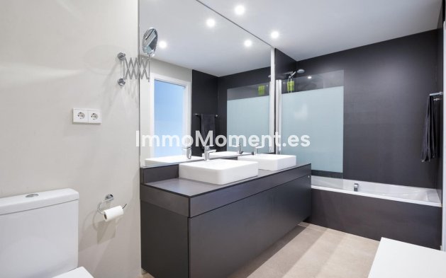 Bestaande woning - Appartement - Estepona  - Selwo