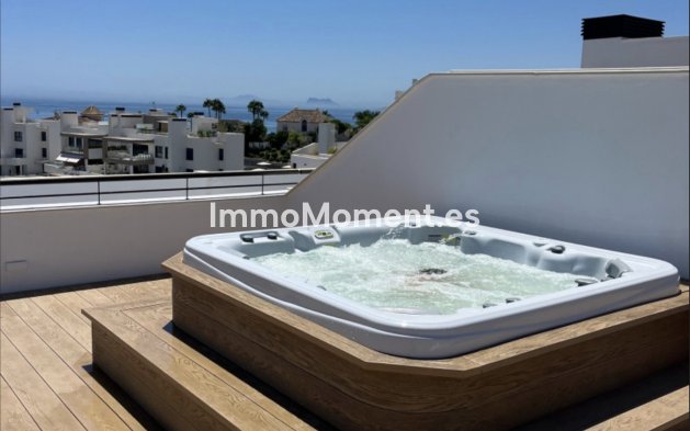Resale - Apartment - Estepona - Estepona Centro