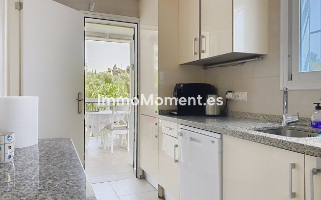 Wiederverkauf - Freistehende Villa - Estepona  - Estepona Centro