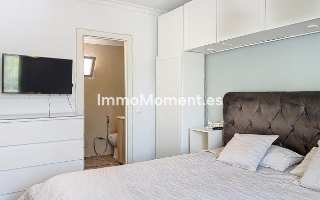 Wiederverkauf - Freistehende Villa - Estepona  - Estepona Centro