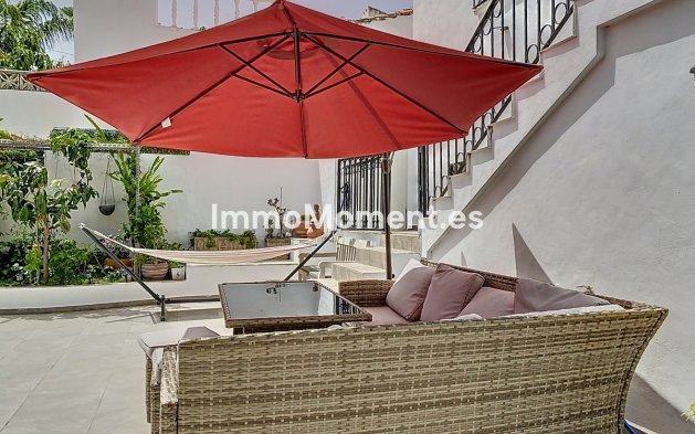 Wiederverkauf - Freistehende Villa - Estepona  - Estepona Centro