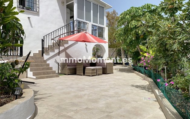 Wiederverkauf - Freistehende Villa - Estepona  - Estepona Centro