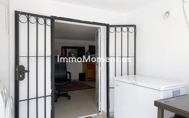 Wiederverkauf - Freistehende Villa - Estepona  - Estepona Centro