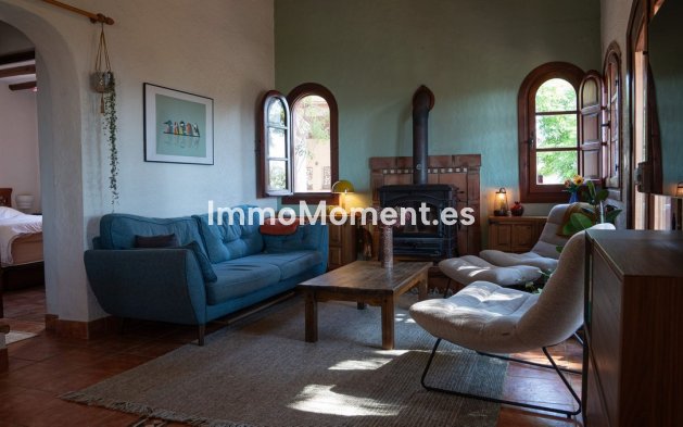 Resale - Country house - Inland  - Almogía