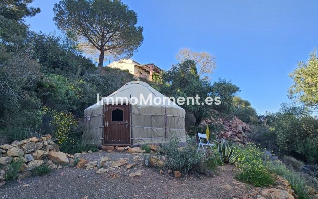 Resale - Country house - Inland  - Almogía