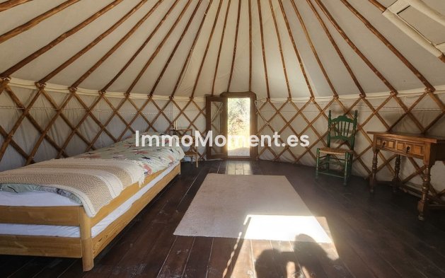 Resale - Country house - Inland  - Almogía