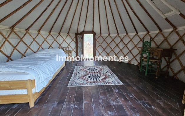 Resale - Country house - Inland  - Almogía