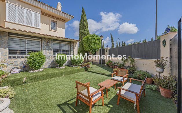 Resale - Detached villa - Inland  - Alhaurín de la Torre