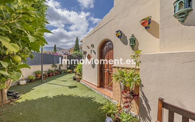 Resale - Detached villa - Inland  - Alhaurín de la Torre
