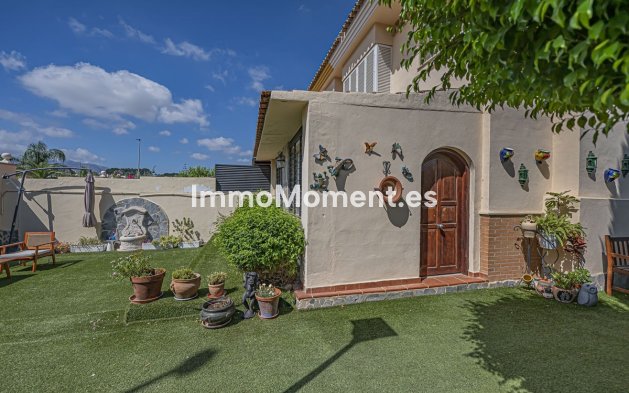 Resale - Detached villa - Inland  - Alhaurín de la Torre