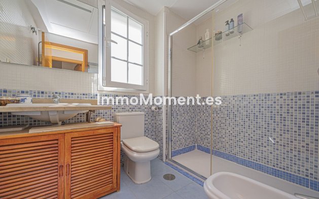 Resale - Detached villa - Inland  - Alhaurín de la Torre