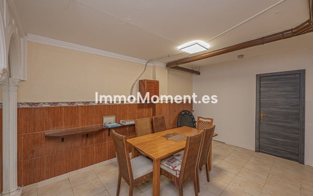 Resale - Detached villa - Inland  - Alhaurín de la Torre