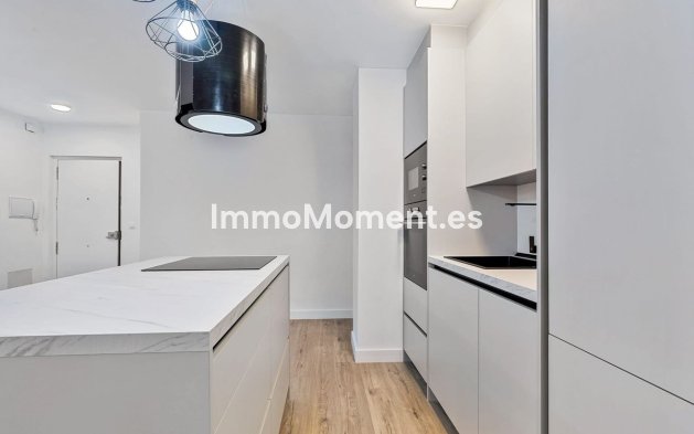 Resale - Apartment - Fuengirola - Fuengirola Centro