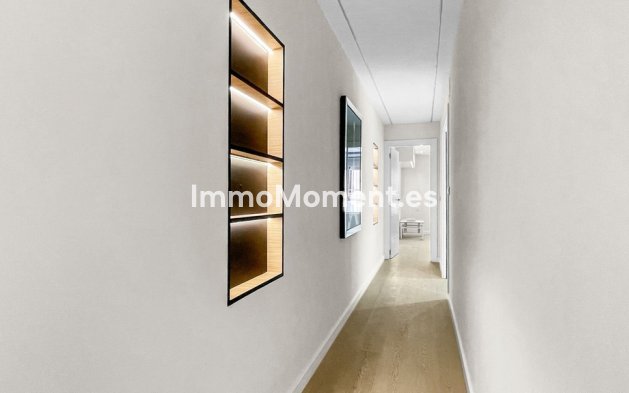 Resale - Apartment - Torrevieja - Torrevieja Centro