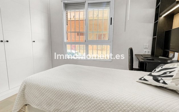 Resale - Apartment - Torrevieja - Torrevieja Centro