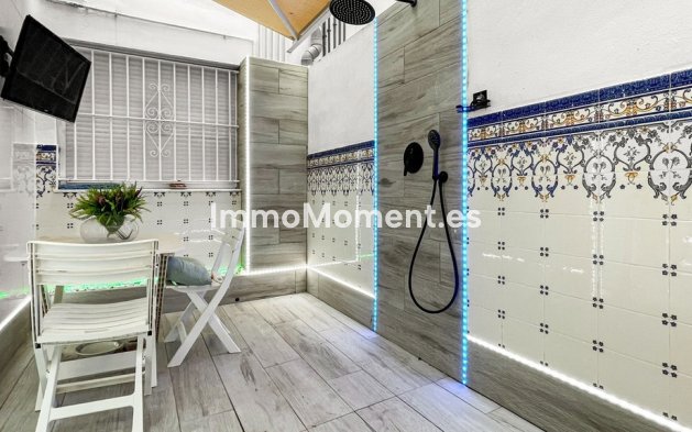 Resale - Apartment - Torrevieja - Torrevieja Centro