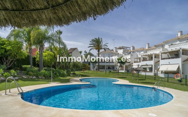 Wiederverkauf - Wohnung - Estepona  - Selwo