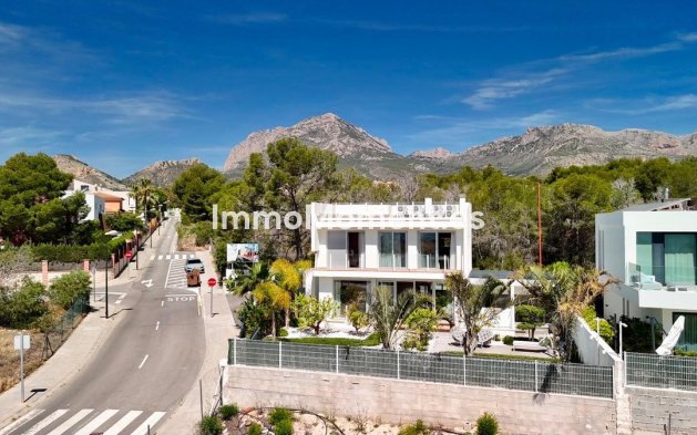 Resale - Detached villa - La Nucía - La Nucia Centro