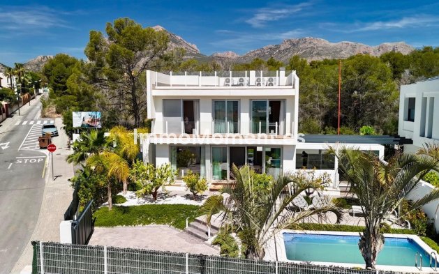 Resale - Detached villa - La Nucía - La Nucia Centro