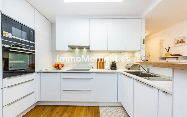 Resale - Apartment - Fuengirola - Fuengirola Centro