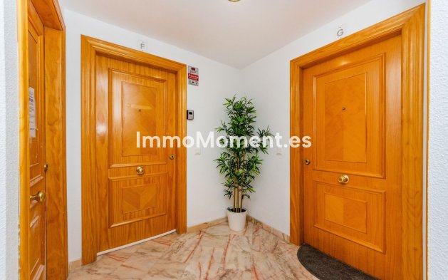 Resale - Apartment - Fuengirola - Fuengirola Centro