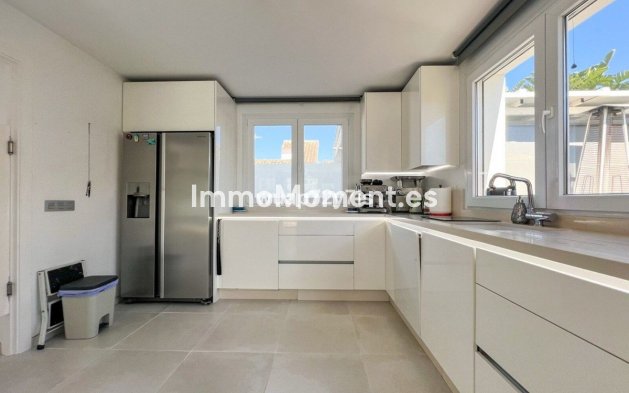 Reventa - Villa independiente - Estepona  - Costalita