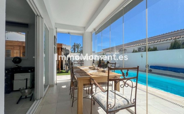 Reventa - Villa independiente - Estepona  - Costalita