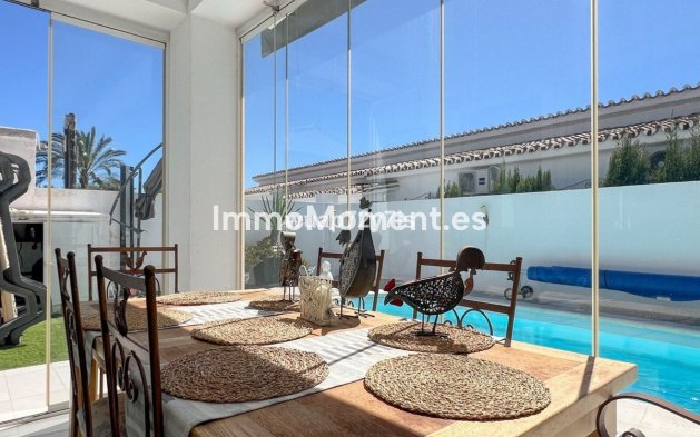 Reventa - Villa independiente - Estepona  - Costalita