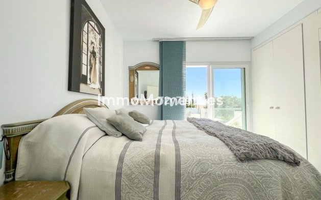 Reventa - Villa independiente - Estepona  - Costalita