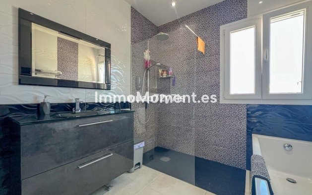 Reventa - Villa independiente - Estepona  - Costalita