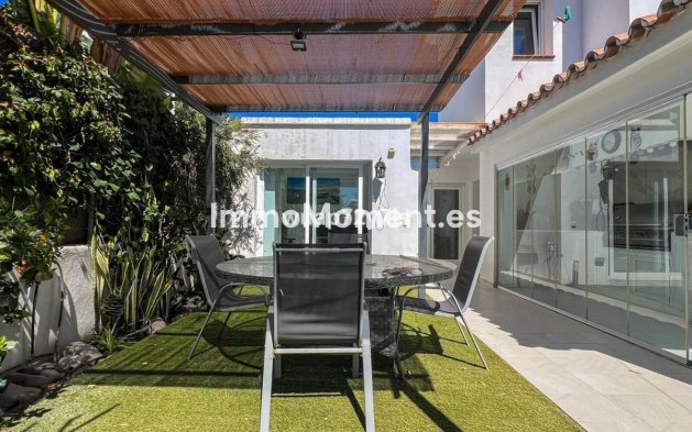Reventa - Villa independiente - Estepona  - Costalita