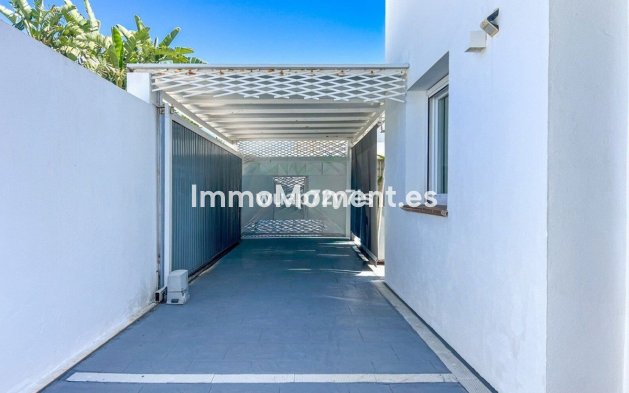 Reventa - Villa independiente - Estepona  - Costalita