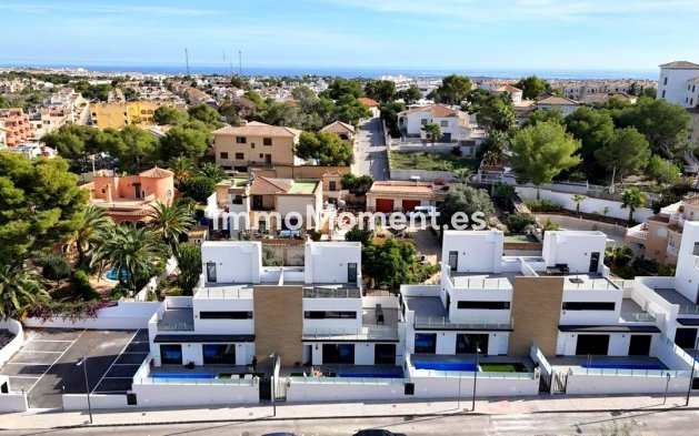 Bestaande woning - Vrijstaande villa - Orihuela - Villamartín