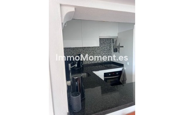 Resale - Apartment - Benahavís - Benahavís Centro