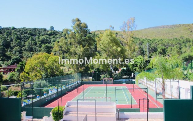 Resale - Apartment - Benahavís - Benahavís Centro