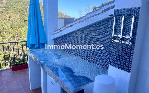 Resale - Apartment - Benahavís - Benahavís Centro