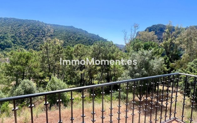 Resale - Apartment - Benahavís - Benahavís Centro