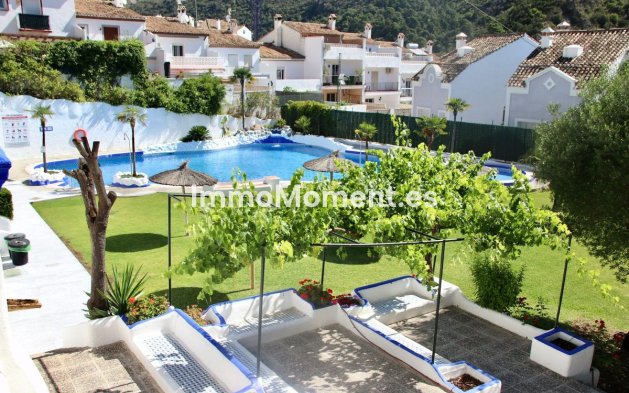 Resale - Apartment - Benahavís - Benahavís Centro