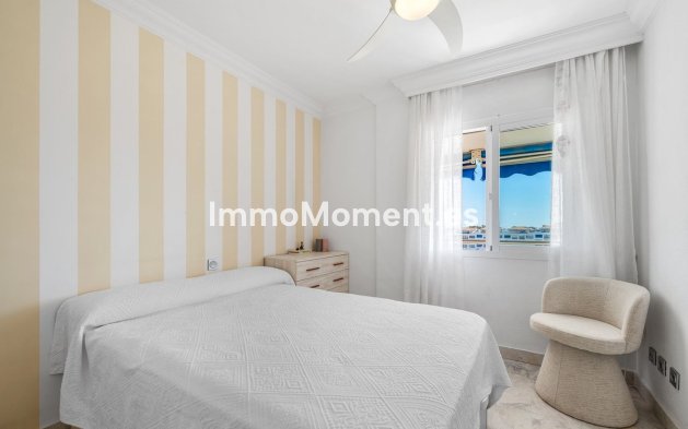 Resale - Apartment - Marbella - Puerto Banús