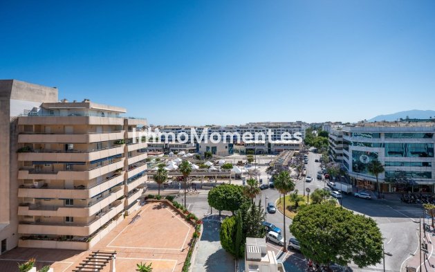 Resale - Apartment - Marbella - Puerto Banús