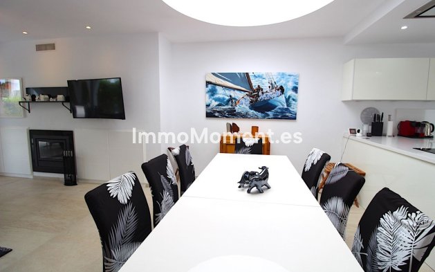 Resale - Detached villa - Marbella - Nueva Andalucía