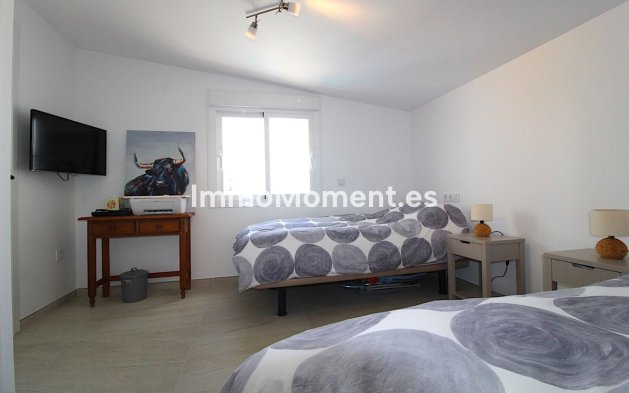 Resale - Detached villa - Marbella - Nueva Andalucía