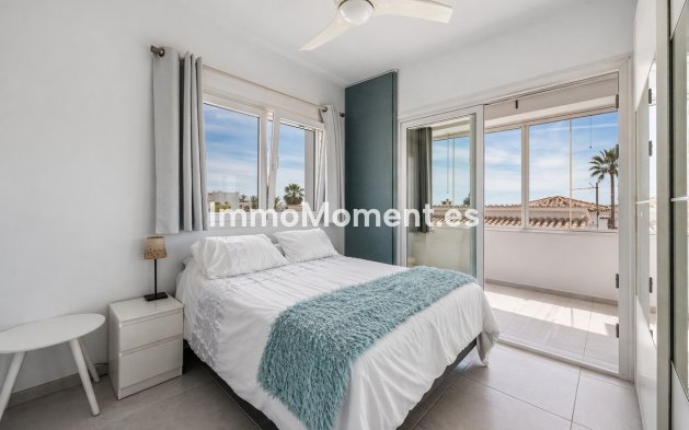 Resale - Detached villa - Estepona - Estepona Centro