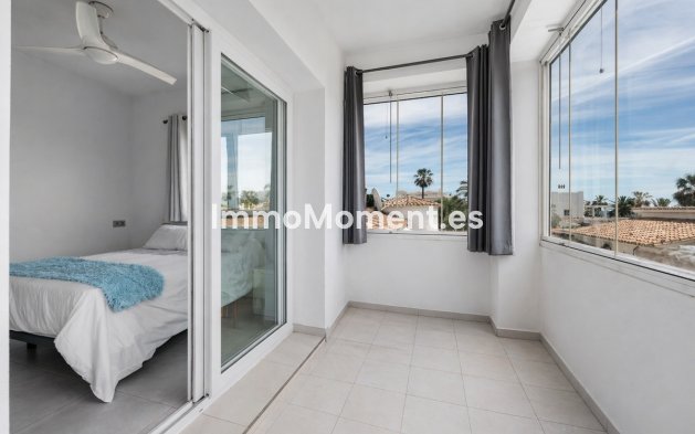 Resale - Detached villa - Estepona - Estepona Centro